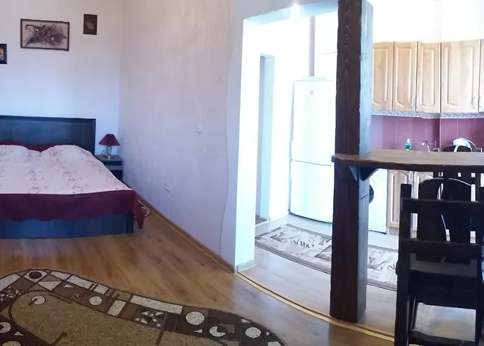 Apartment On Zarvanskaya In Old Town