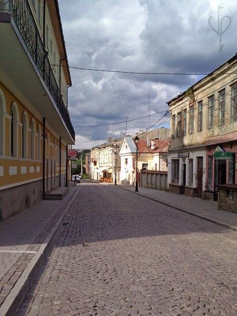 On Zarvanskaya In Old Town Apartment