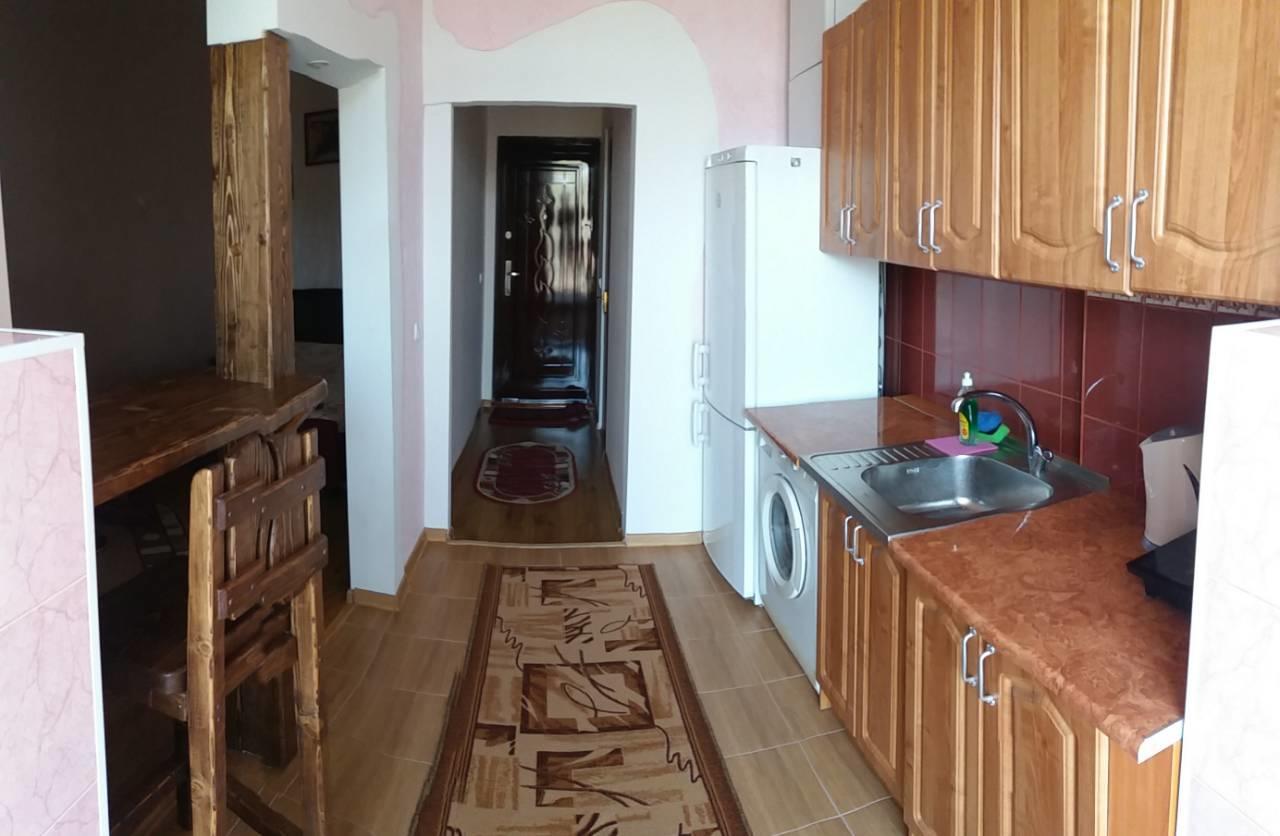 On Zarvanskaya In Old Town Apartment *